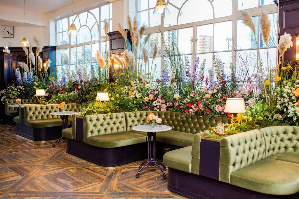 Veevers Carter | Floral Design & Event Styling