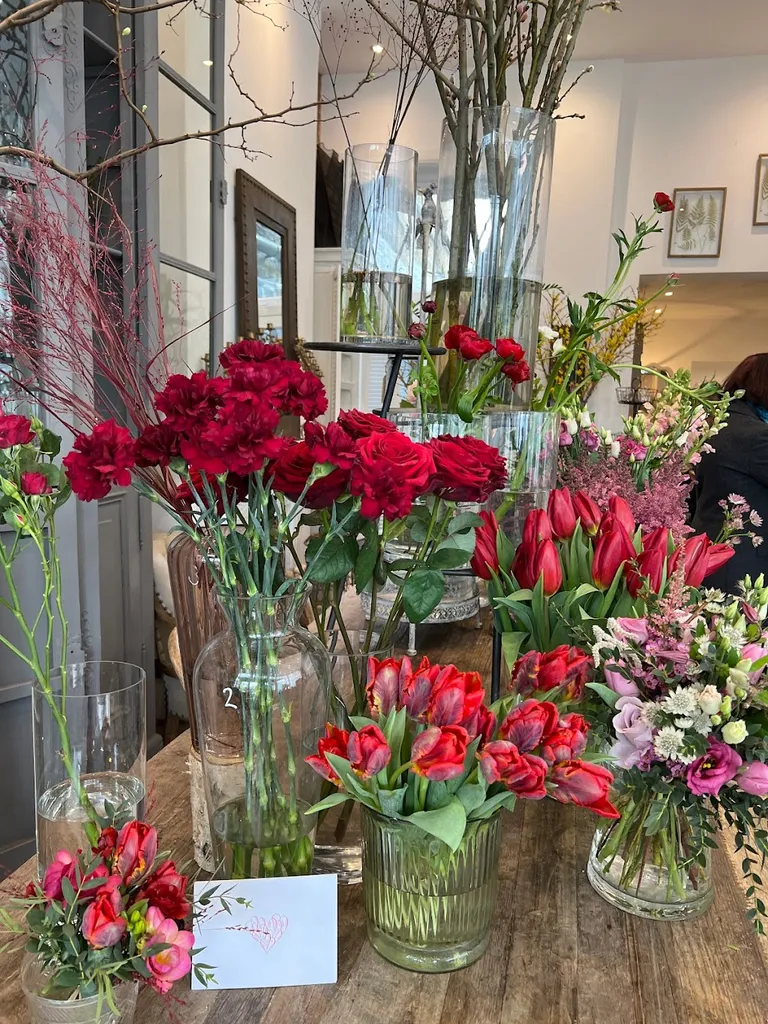 Zita Elze Flowers