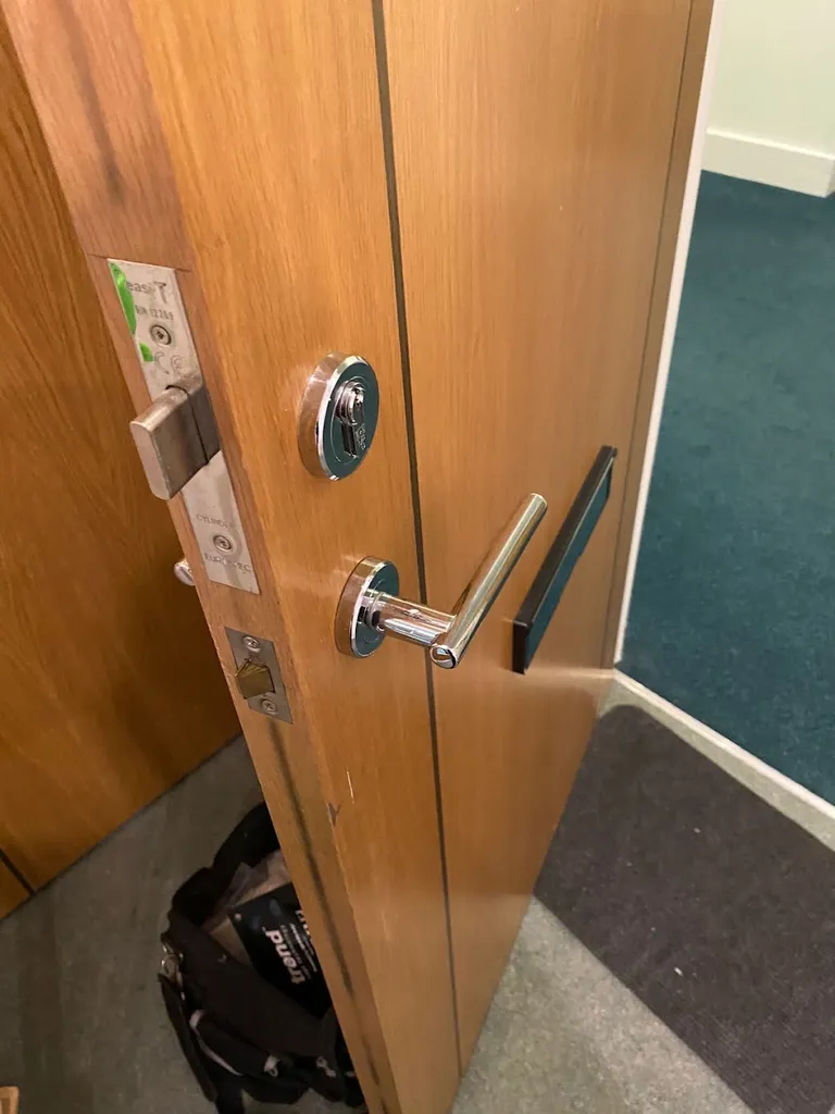 1st Response Locksmiths Surbiton