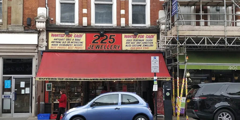 225 The Jewellery Exchange Ltd