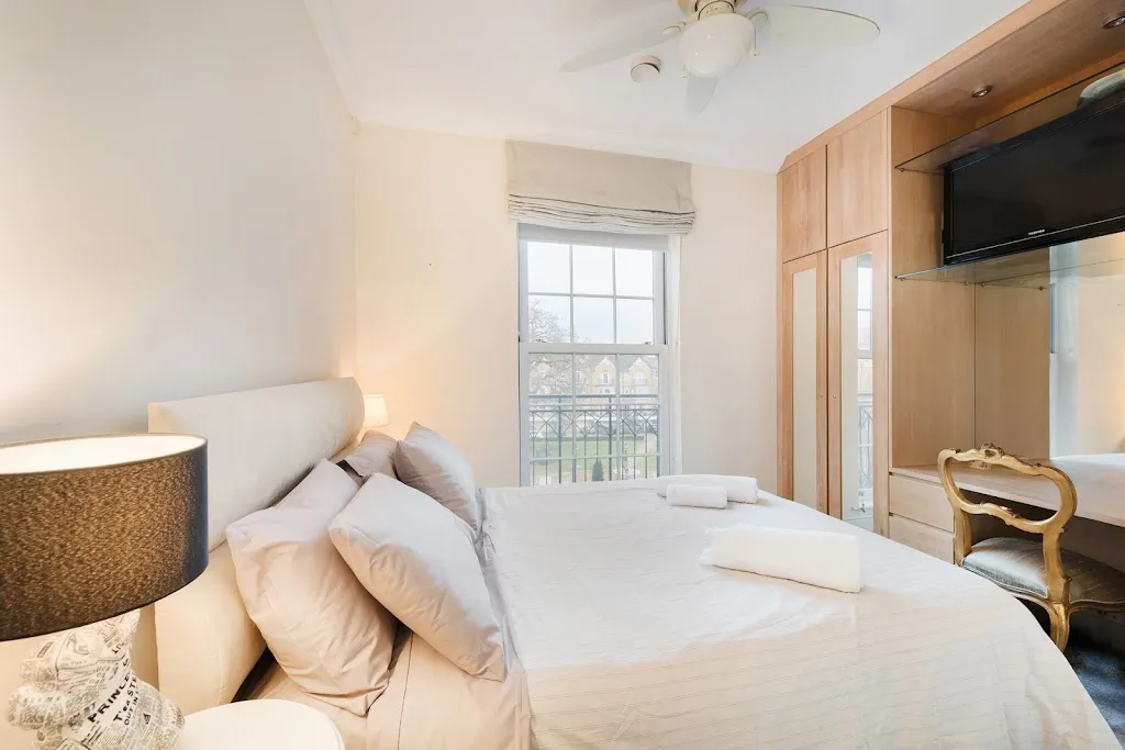 38 Chapman Square Apartment - Wimbledon