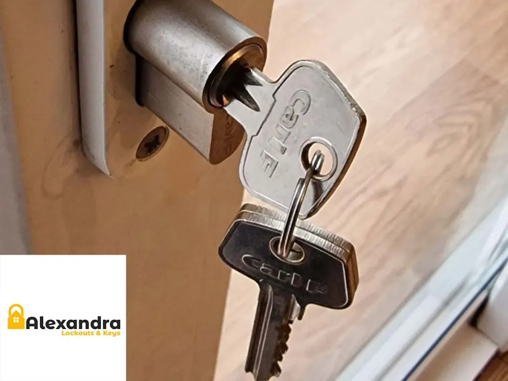 Alexandra Lockouts & Keys