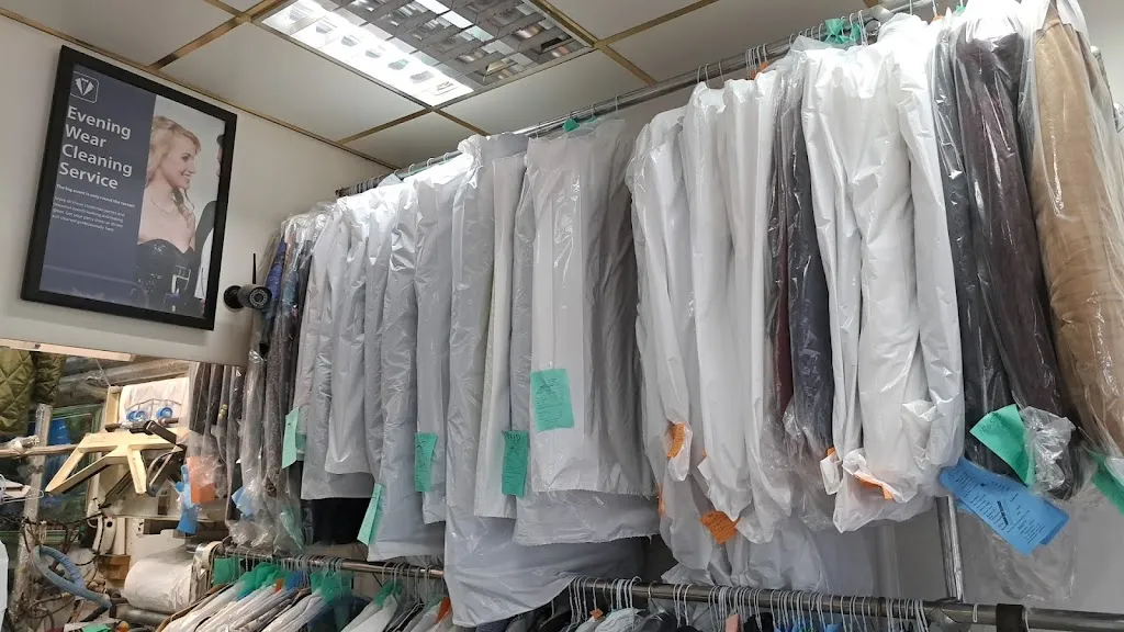 Aquar Dry Cleaners