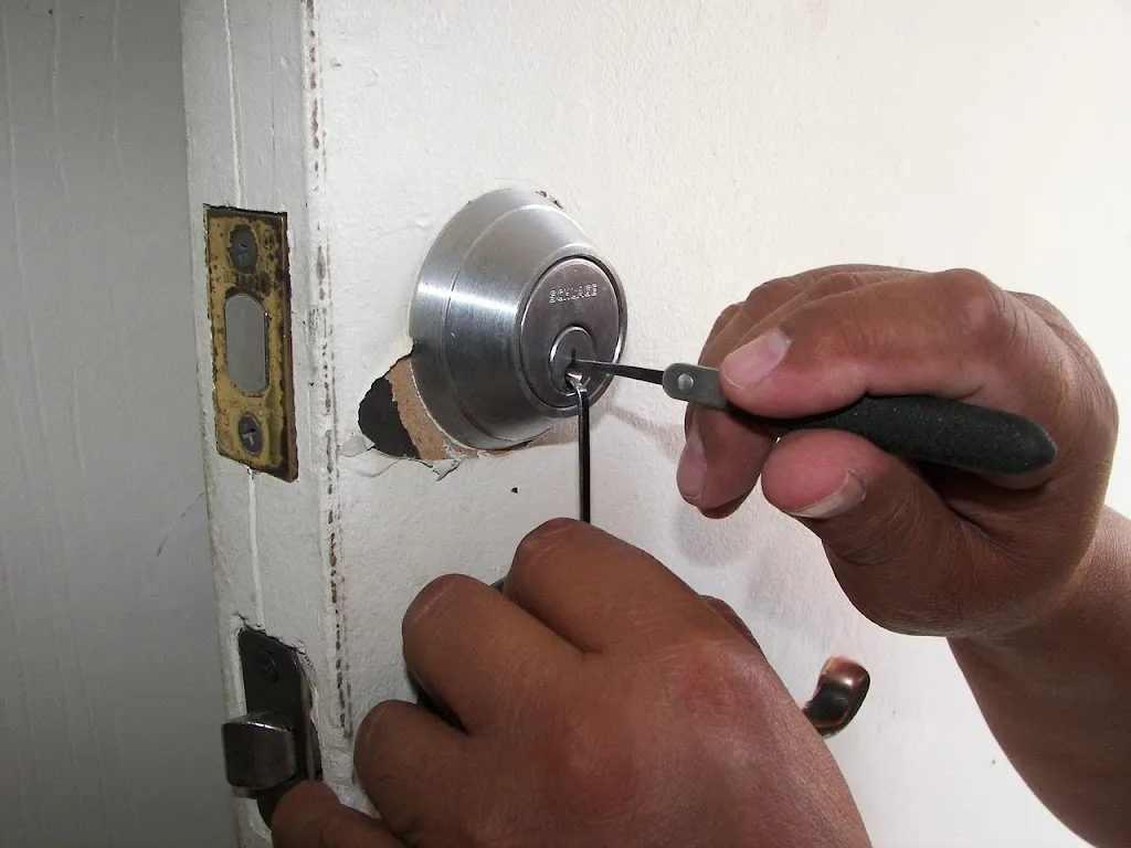Around The Clock Locks