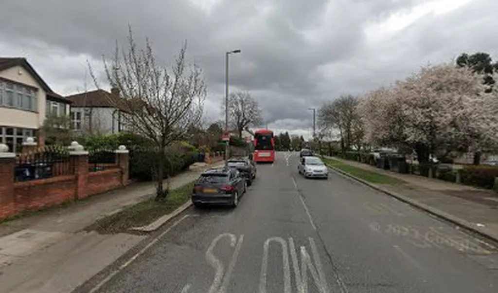 Ashbourne Grove (Stop C)