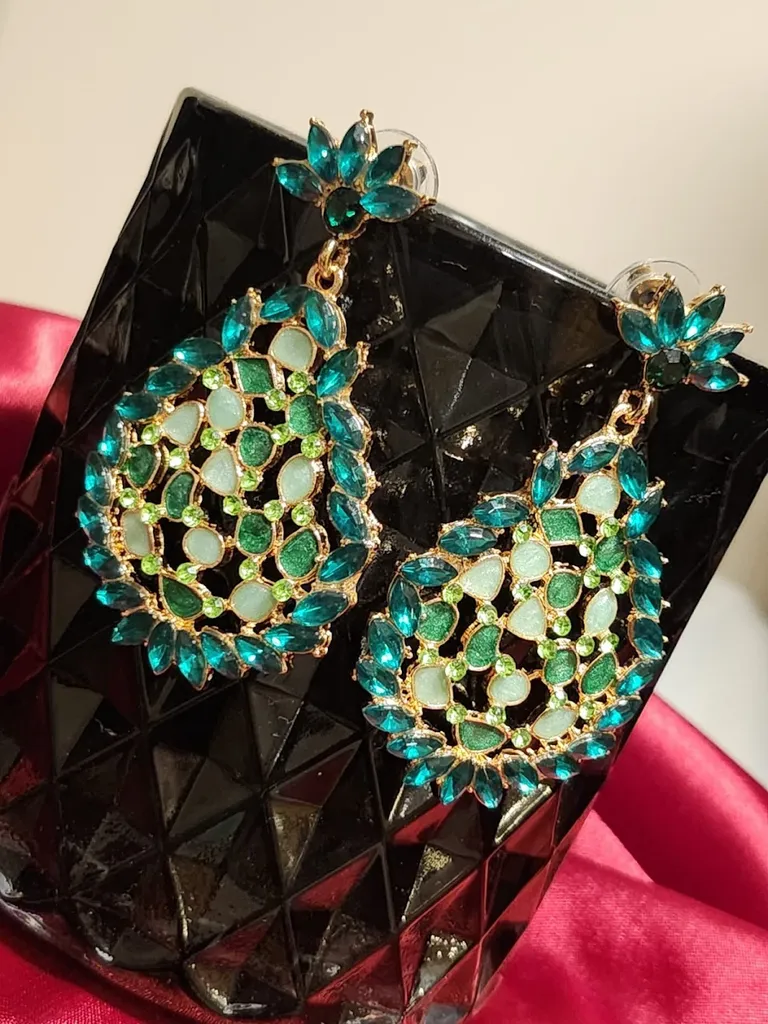 Avaanis Accessories