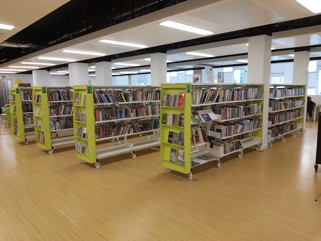 Barking Learning Centre (Barking Library)