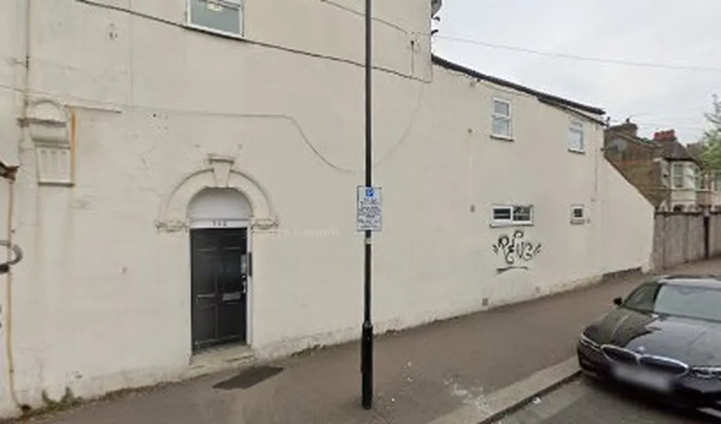 Bava Off Licence