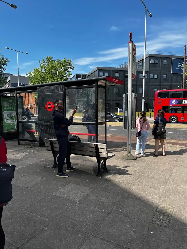 Beresford Square / Woolwich Arsenal Station (Stop U)