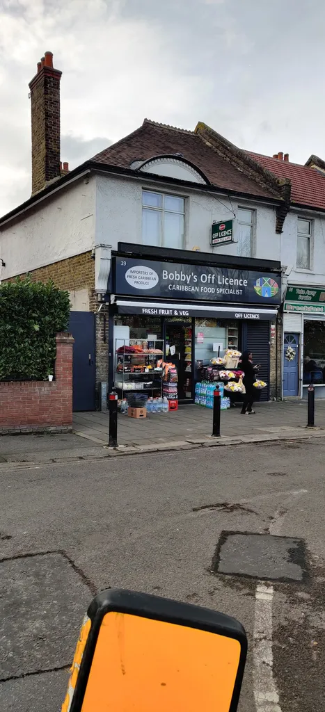 Bobby's Off Licence