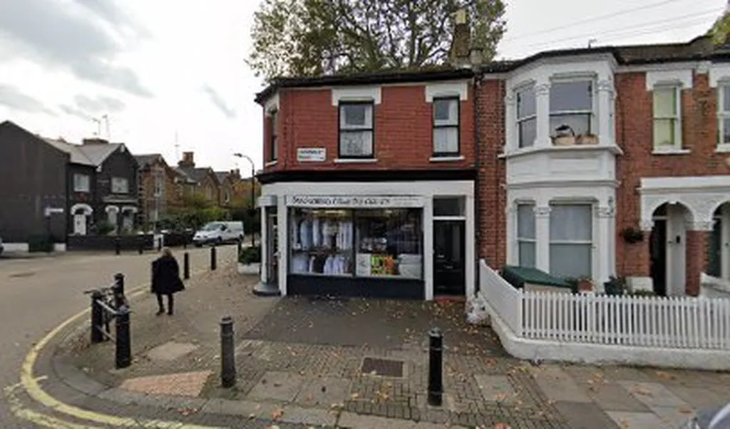 Brackenbury Village Dry Cleaners