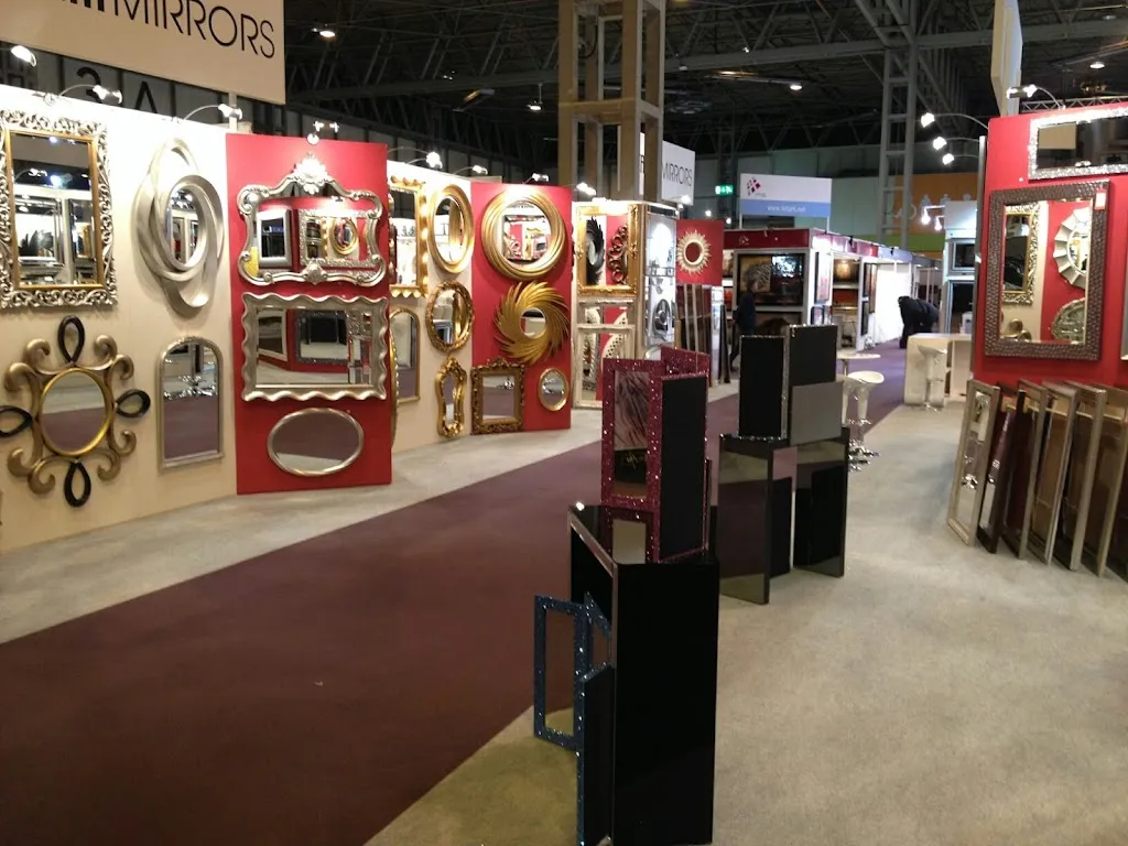 Britannia Mirrors Ltd