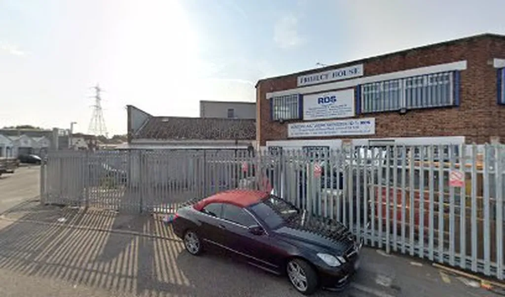 Camden Laundrys Service