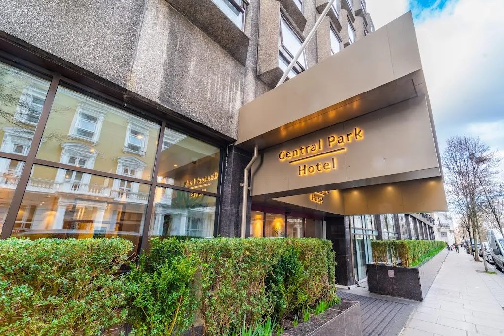 Central Park Hotel
