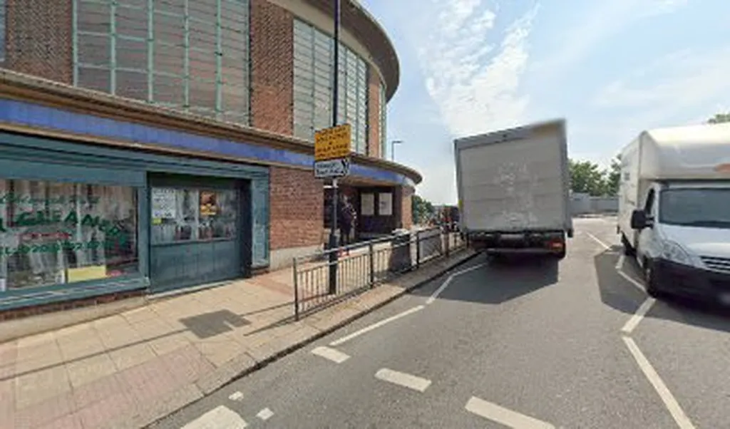 Chiswick Park Dry Cleaners