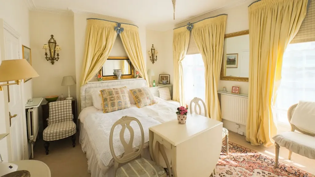 City Home Stay
