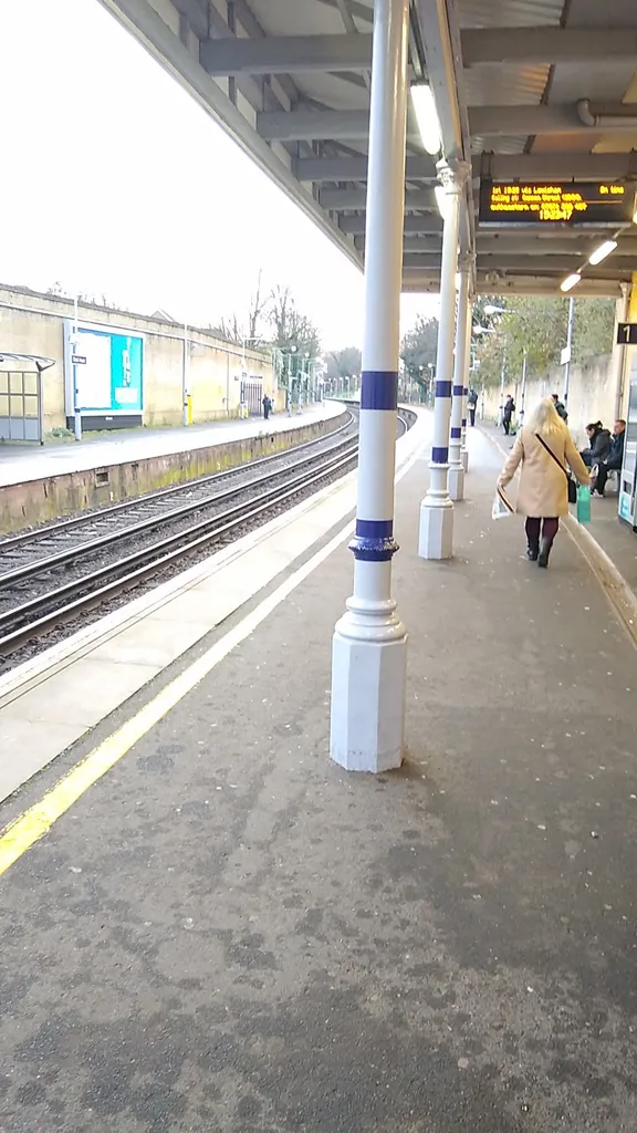 Clock House Station (Stop BC)