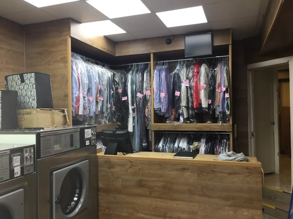 Coin op laundry & Drycleaner