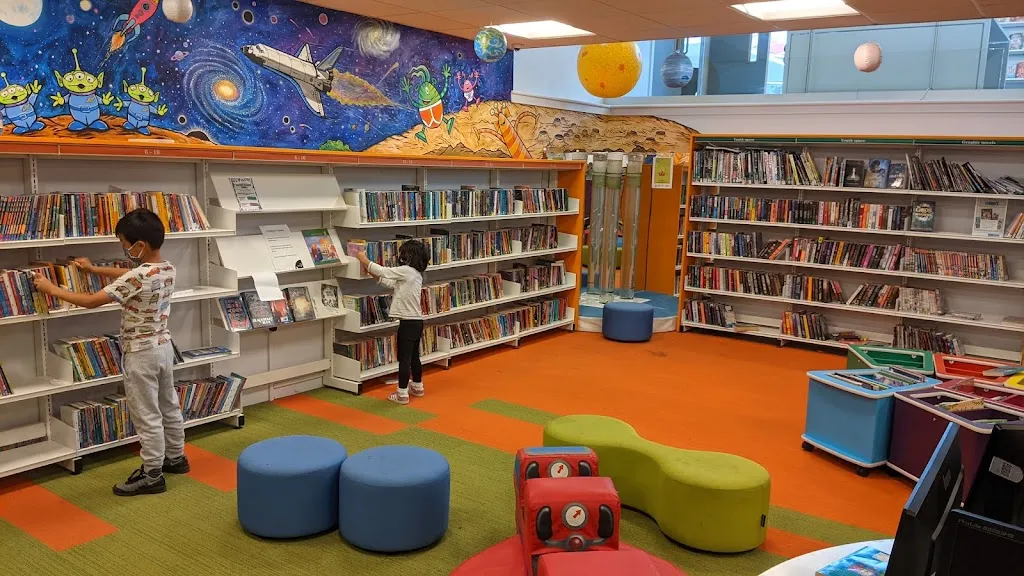Colliers Wood Library