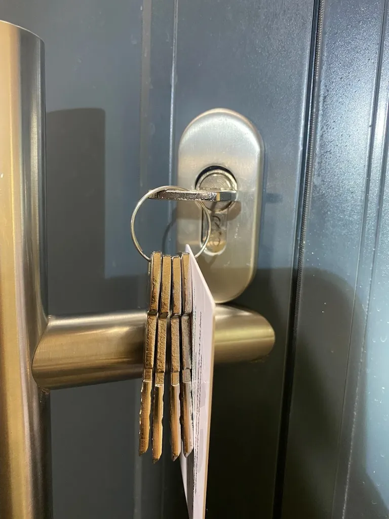 Contrast Locksmith Mitcham