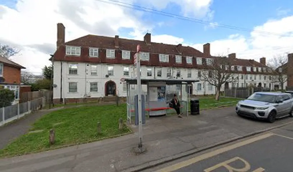 Court Farm Road (Stop F)