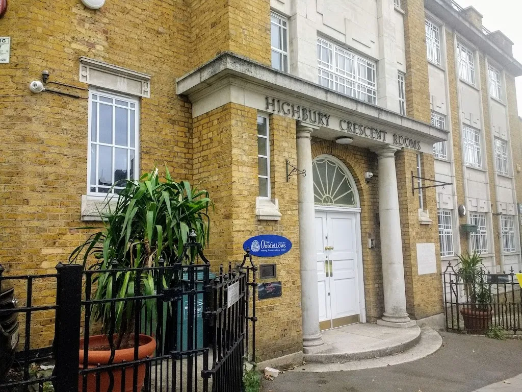Crescent Suite