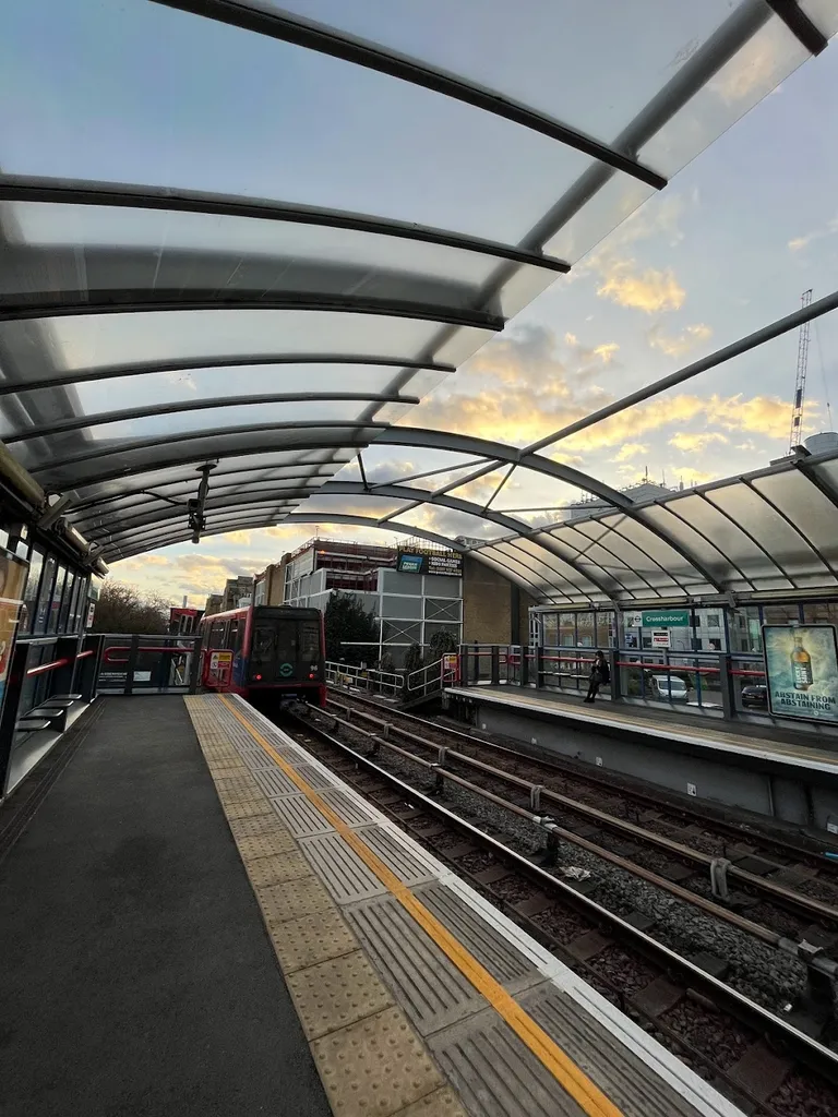 Crossharbour