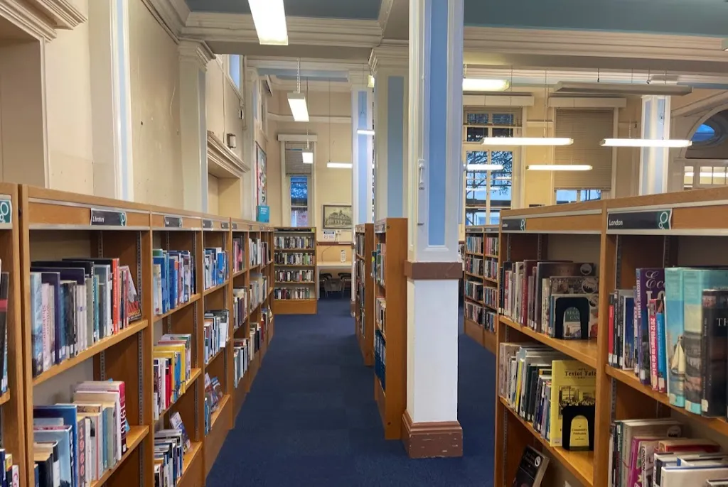 Cubitt Town Library