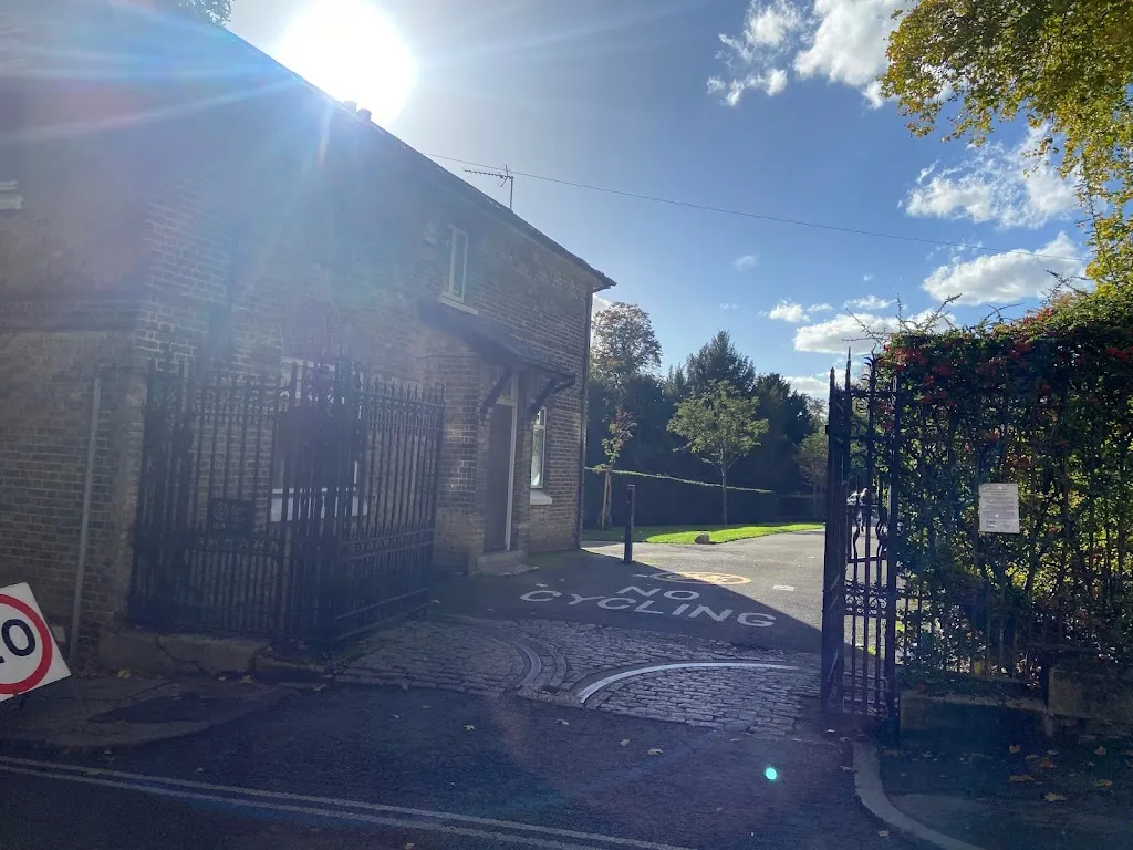 Dartmouth Park Lodge