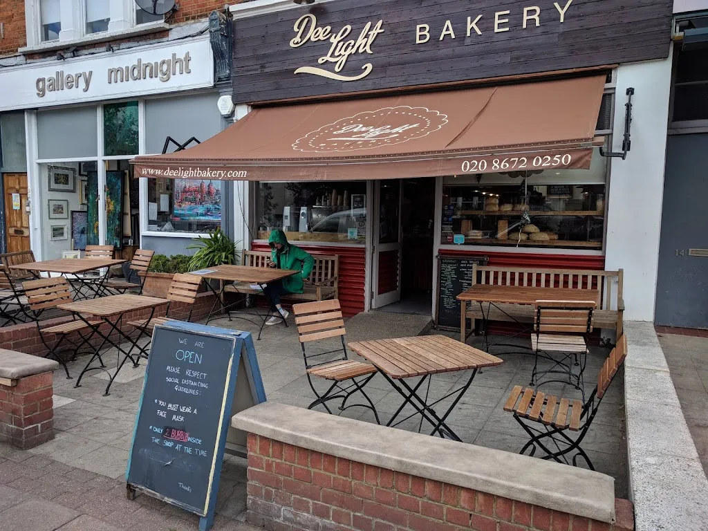 Dee Light Bakery