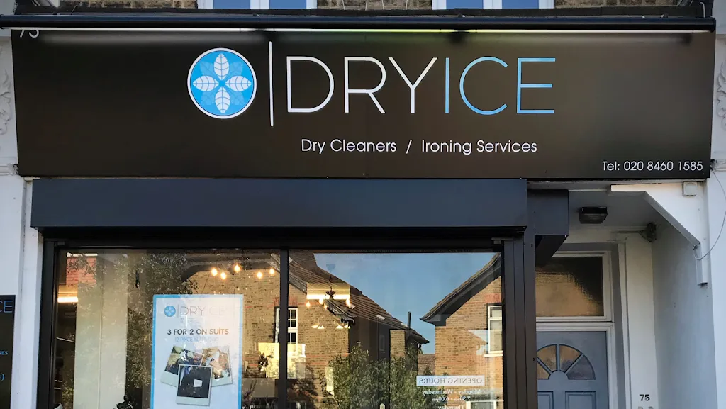 Dry ice dry-cleaners/ironing services