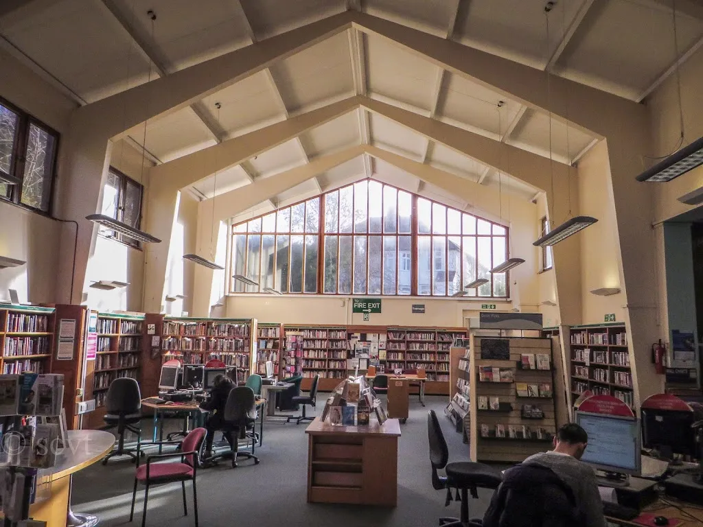 Edgware Library