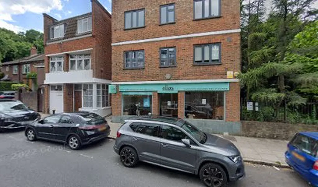 Elias Dry Cleaning Hampstead