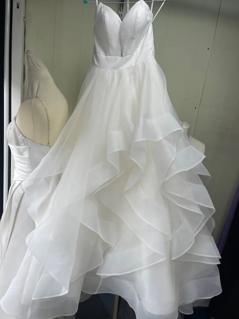 Essex Dry Cleaners