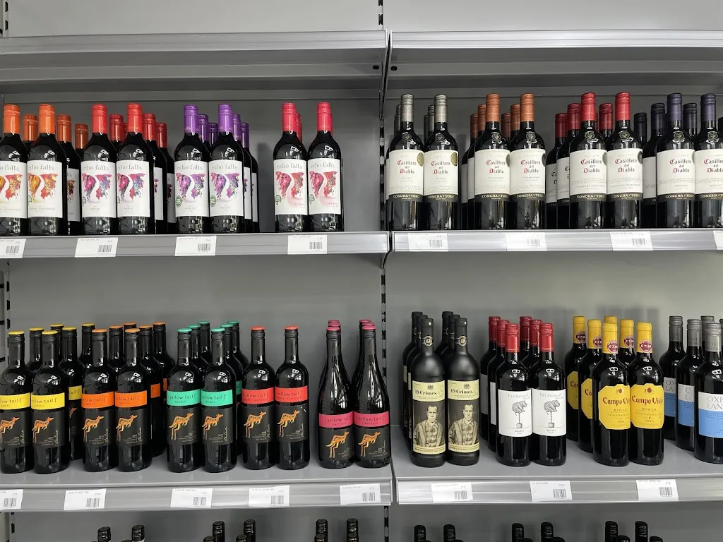Fone and vape off licence
