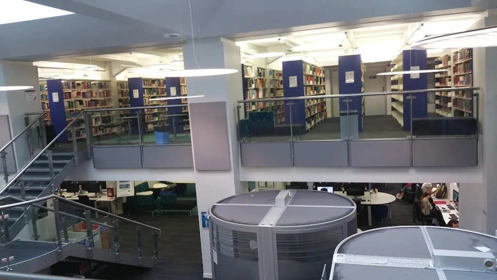 Franklin-Wilkins Library