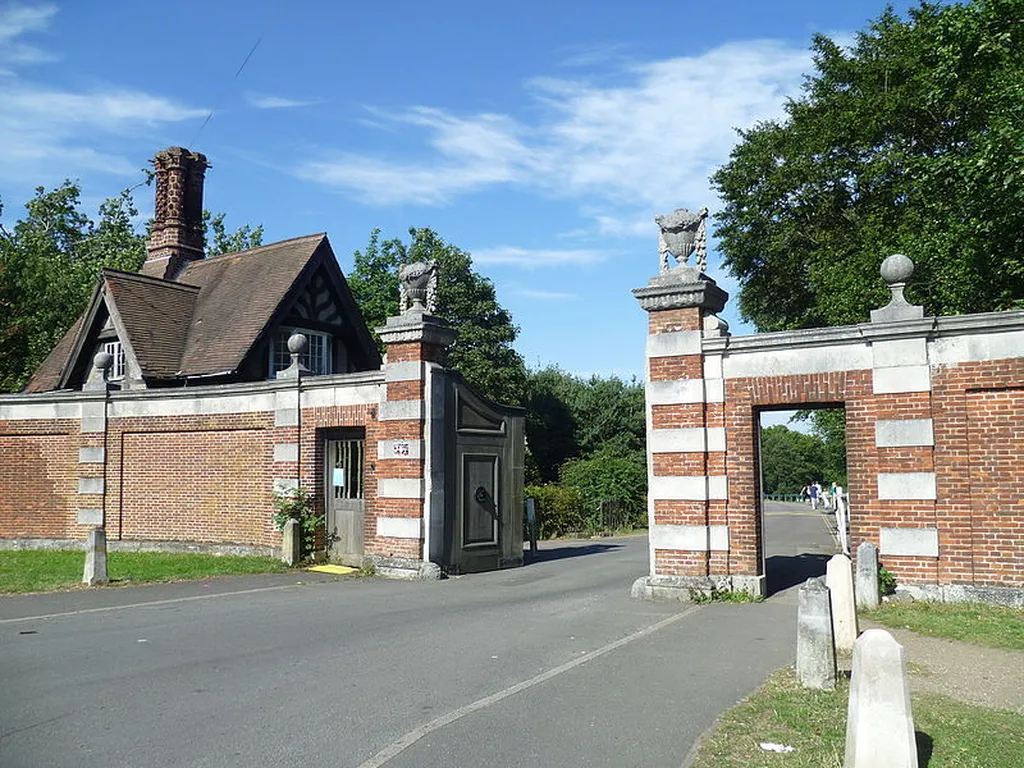 Front Lodge, Trent Park