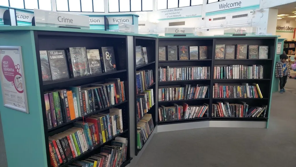 Fullwell Cross Library