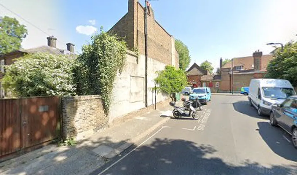 Glebe House London