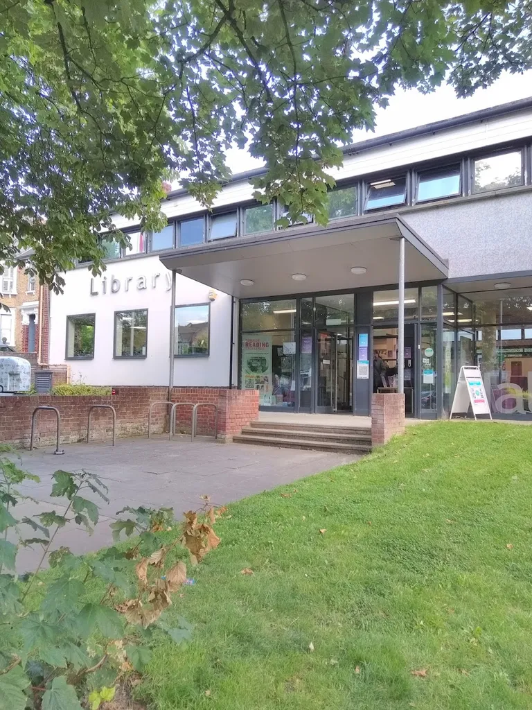 Hale End Library