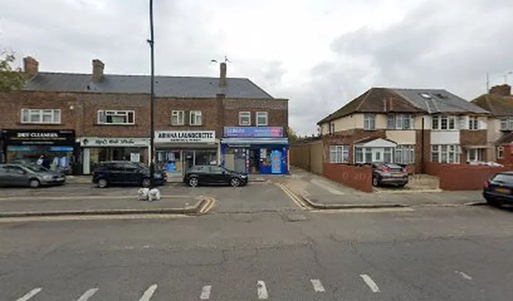 Harsh Off Licence