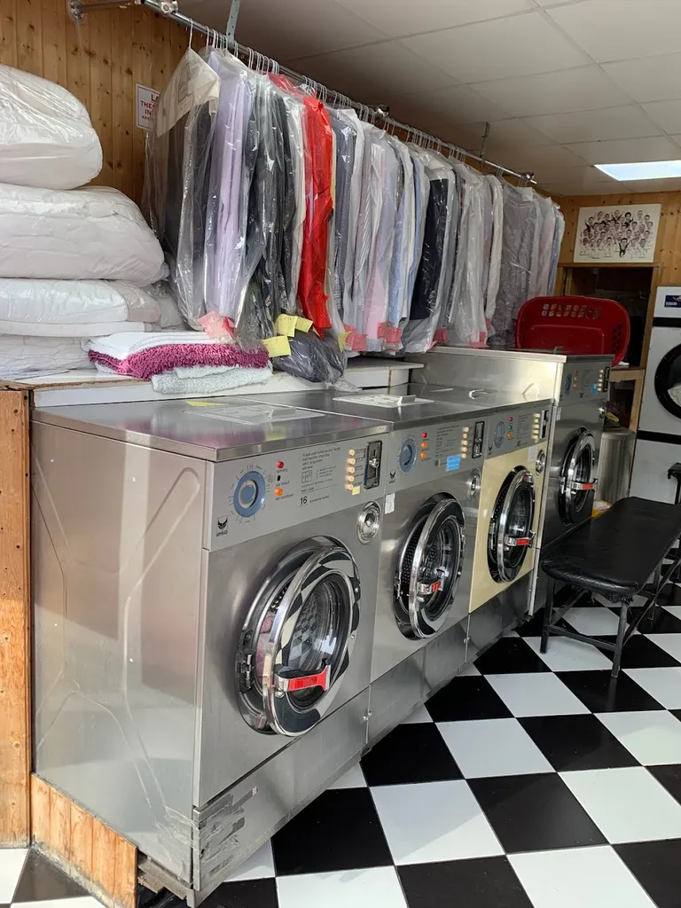Hoe Street Laundrette & Dry Cleaners