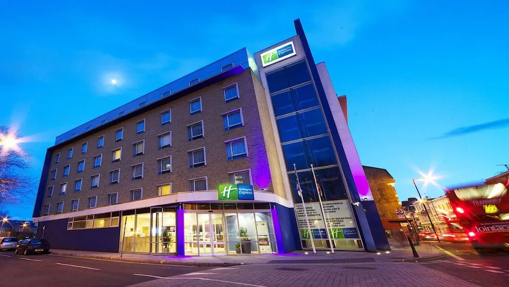 Holiday Inn Express London - Earl's Court, an IHG Hotel