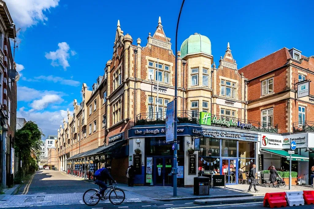 Holiday Inn Express London - Hammersmith, an IHG Hotel
