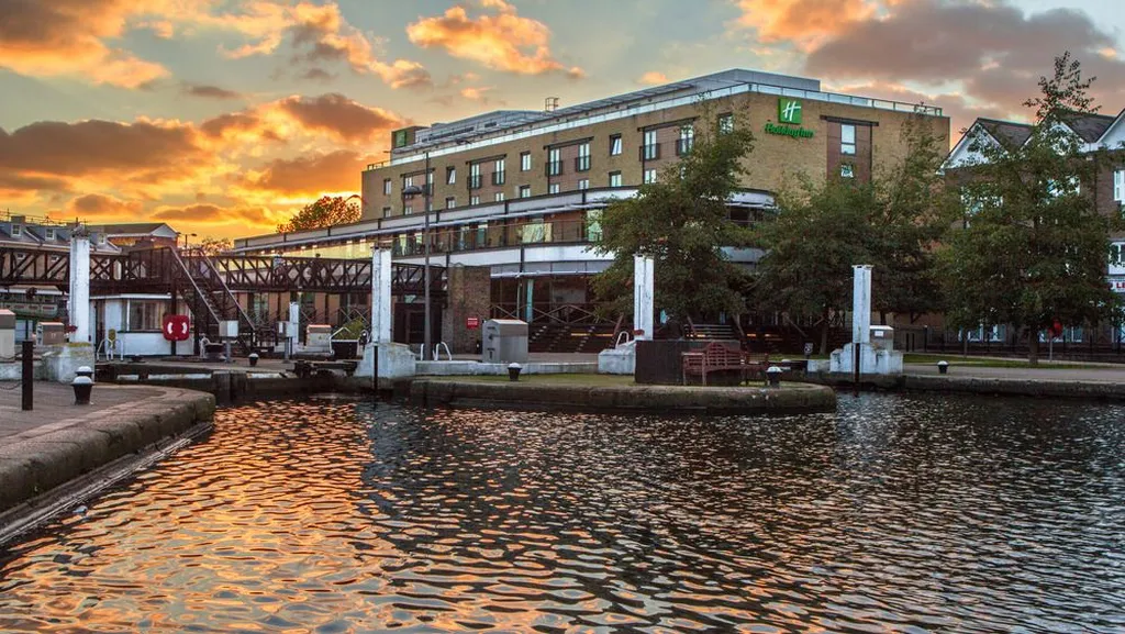 Holiday Inn London - Brentford Lock, an IHG Hotel