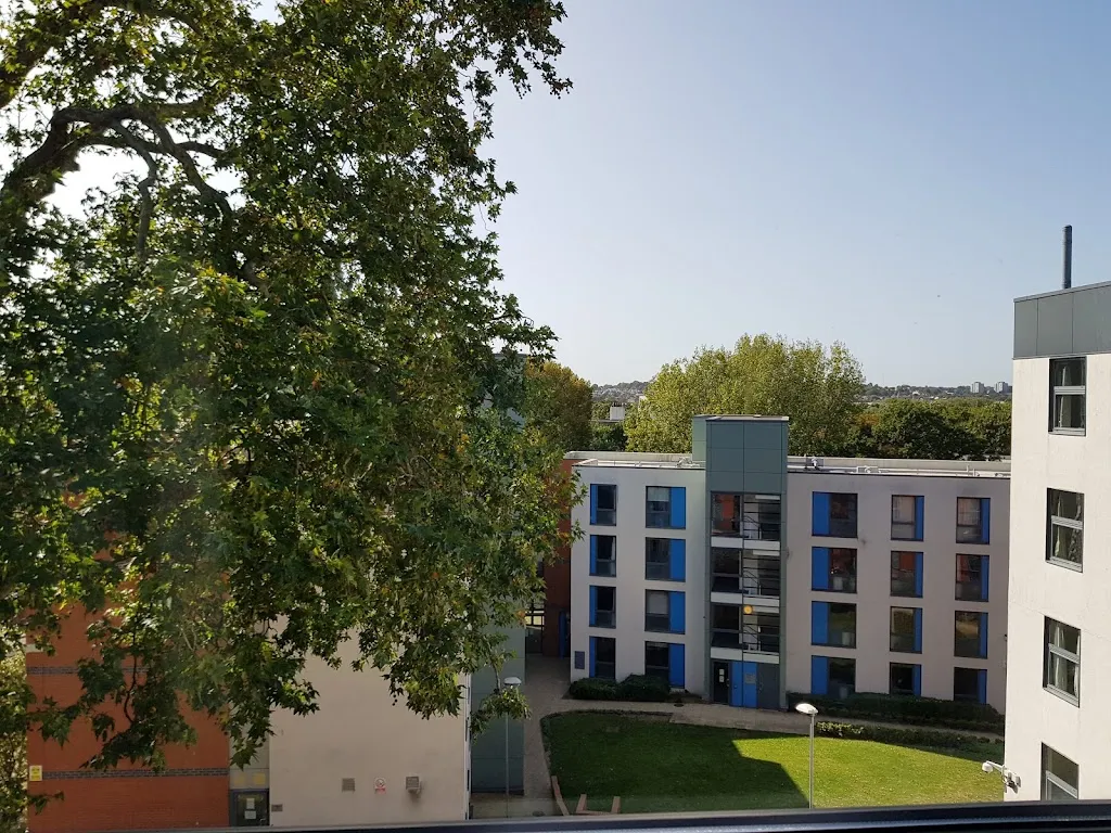 Horton Halls Guest Rooms - St George's