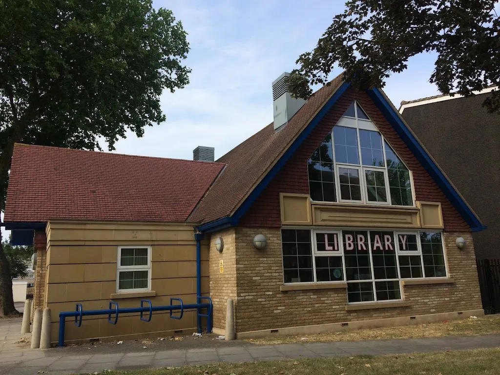 John Jackson Library, Bush Hill Park