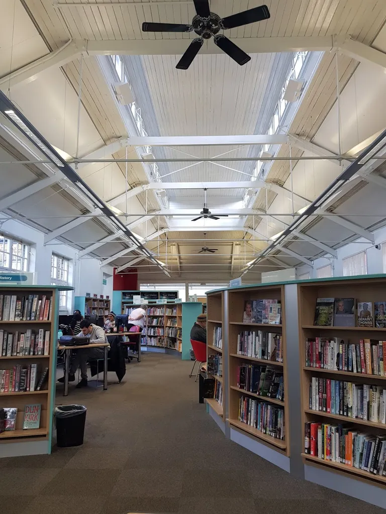 Kilburn Library (Brent)
