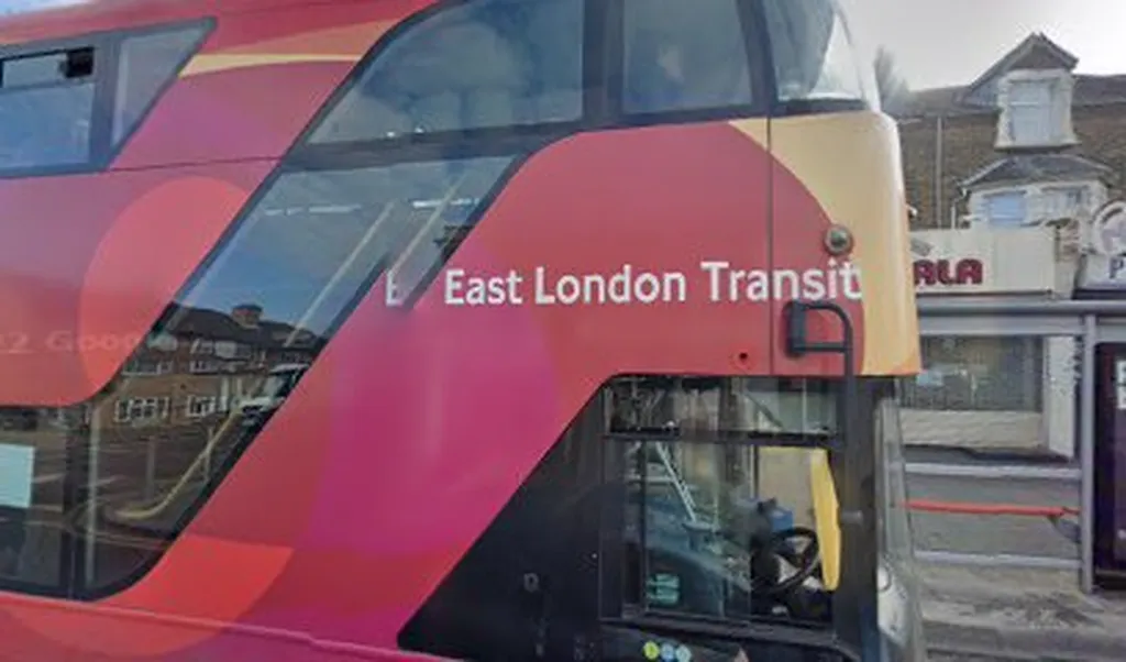 Kingston Road (Stop E)