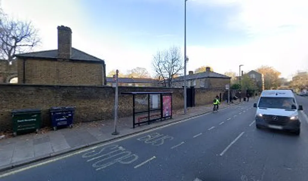 Lambeth Palace (Stop SB)